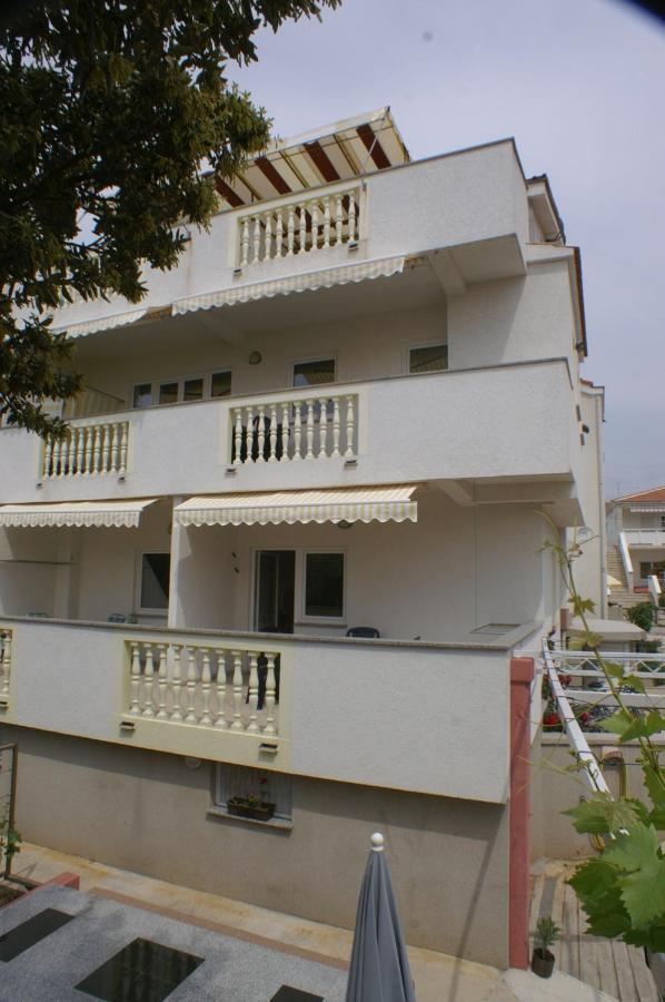 Apartments By The Sea Mandre, Pag - 4098 Kültér fotó