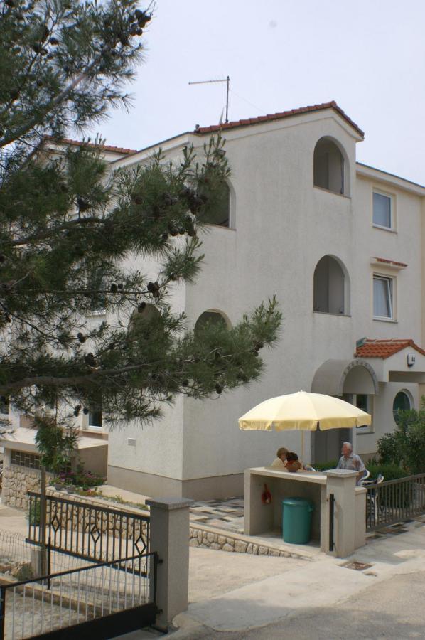 Apartments By The Sea Mandre, Pag - 4098 Kültér fotó